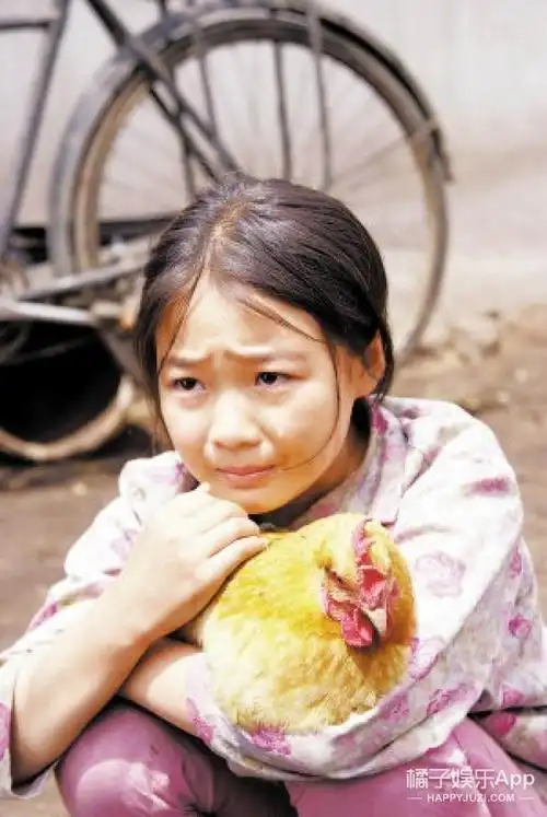 还记得电视剧《暖春》里的小花吗,她现在长这样啦!