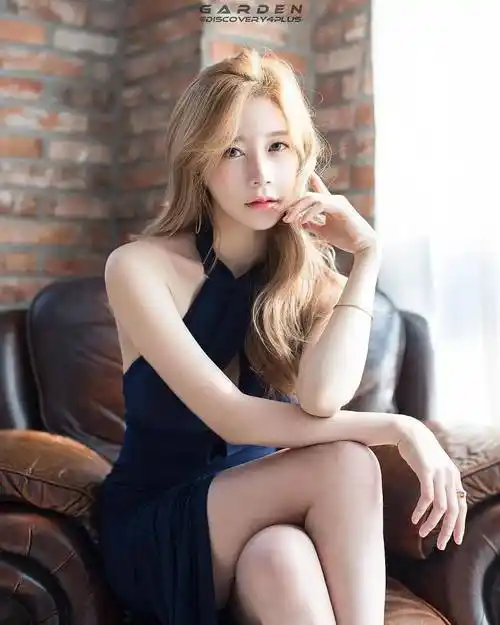 韩国极品车模!这身材绝了!根本顶不住!