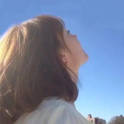 qq头像女生背影或侧脸高清干净优雅的背影侧脸女头图片