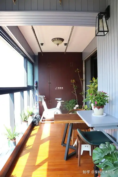 享时光木阳台运动阳台设计满足你的健身欲
