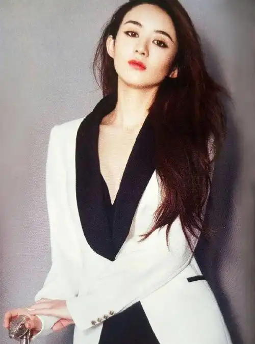 男人装内页新照,赵丽颖美爆了!