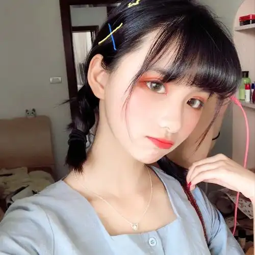 卖萌 个性 自拍 狗狗 猫猫 森系 背影杀手 侧面 黑白 情头 女生头像