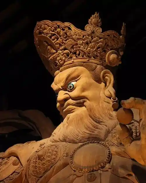 金刚为什么怒目?菩萨为什么低眉?