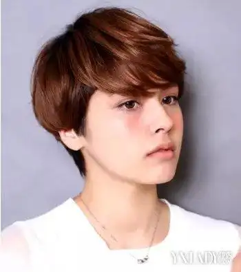 女生清爽短发造型 8种引领时尚潮流的女生短发发型