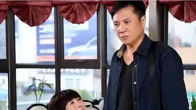 妻子每次同房前,都要求丈夫先打欠条,持续10年后,她拿到欠款|李雪