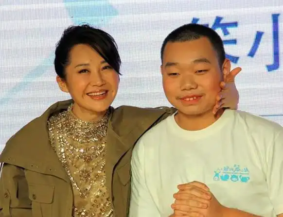 【图】演员许晴有几任老公 揭秘其不为人知的情史