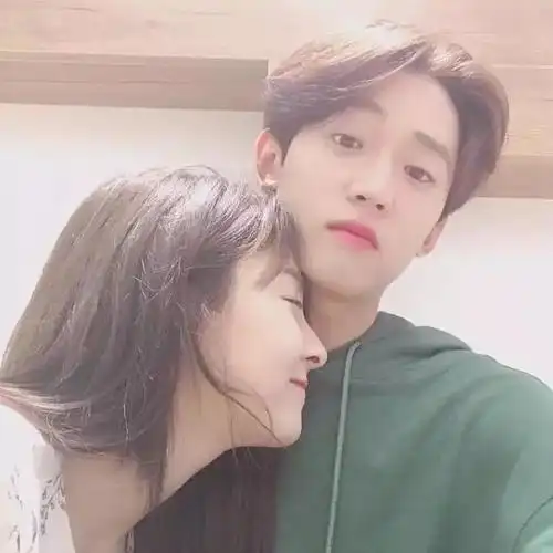 情侣自拍姿势合集(单身狗慎入)