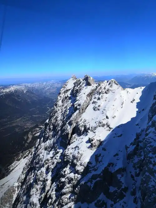 阿尔卑斯山风光秀