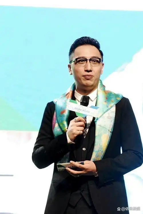 《好声音》主持人华少涉嫌违法被调查,网友们怎么看?