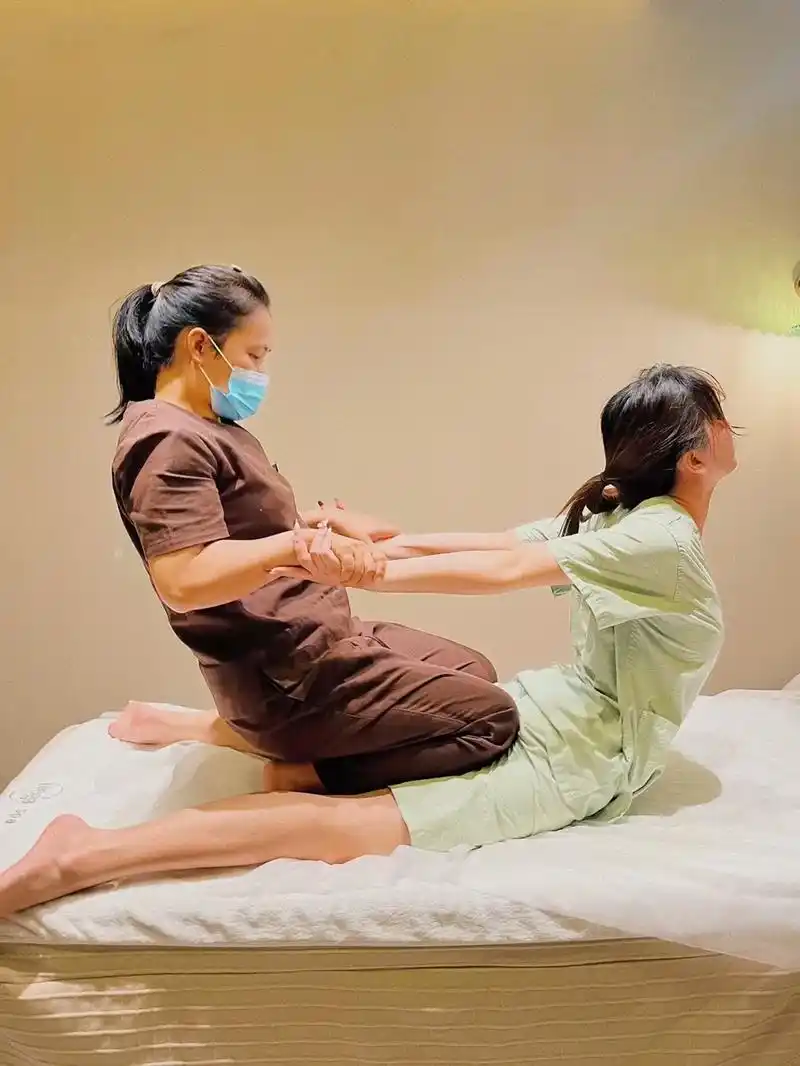 金沙洲可以换装的泰式spa