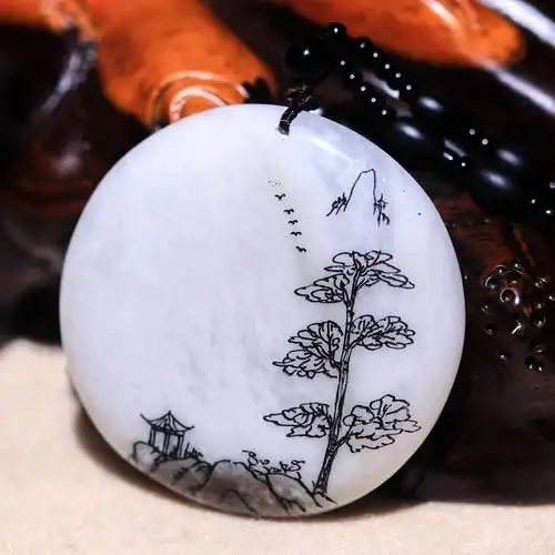 阴雕《高远》中国四大名玉 精品独山玉挂件65.95g