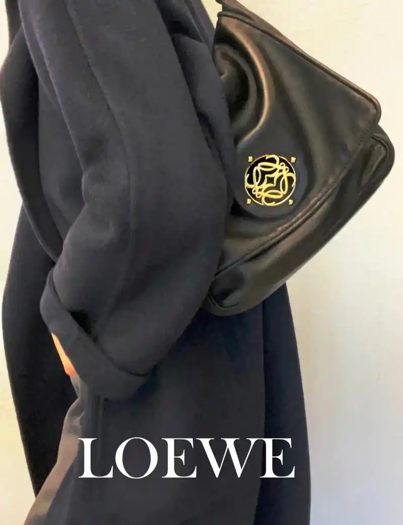 loewe罗意威中古包雕花黑金logo