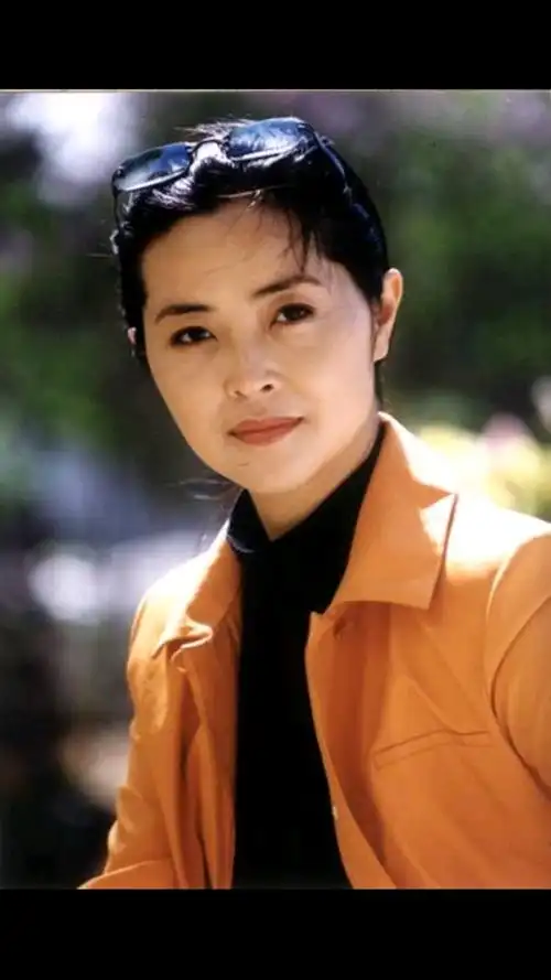 方晓莉,别名方晓丽,1970年8月21日出生于河北省,中国内地女演员.