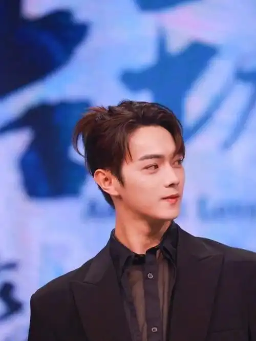 许凯整容家暴约p瓜