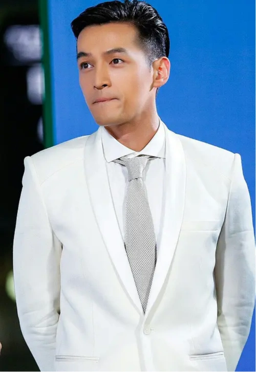 原创娱乐圈斜视眼明星:章子怡微外斜,汤唯难聚焦,刘诗诗林心如无神