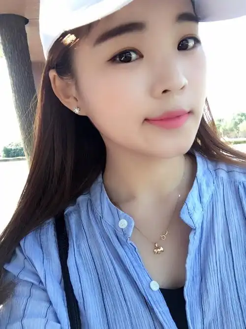 真实姓名: 廖** (女) 年龄: 23岁