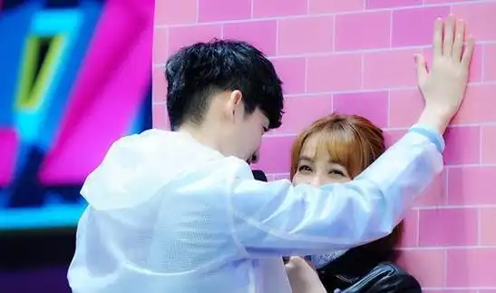 李易峰生冷回应"易昕恋",凸显出吴昕作为被凌辱女性的