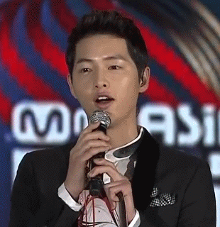 宋仲基男神太阳的后裔唱歌gif动图_动态图_表情包下载_soogif