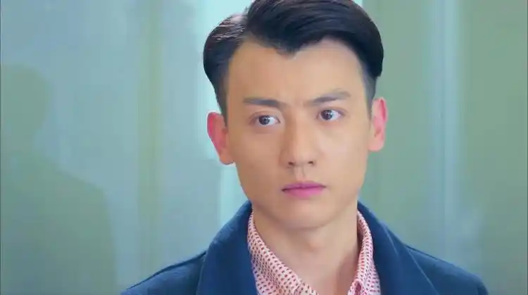 金牌律师辛比利再次约见刘伟拿走酬劳