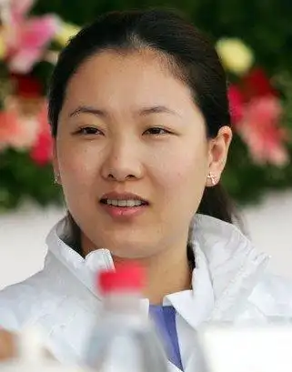 伏明霞不嫁豪门也要嫁他知道他的特质后一阵唏嘘