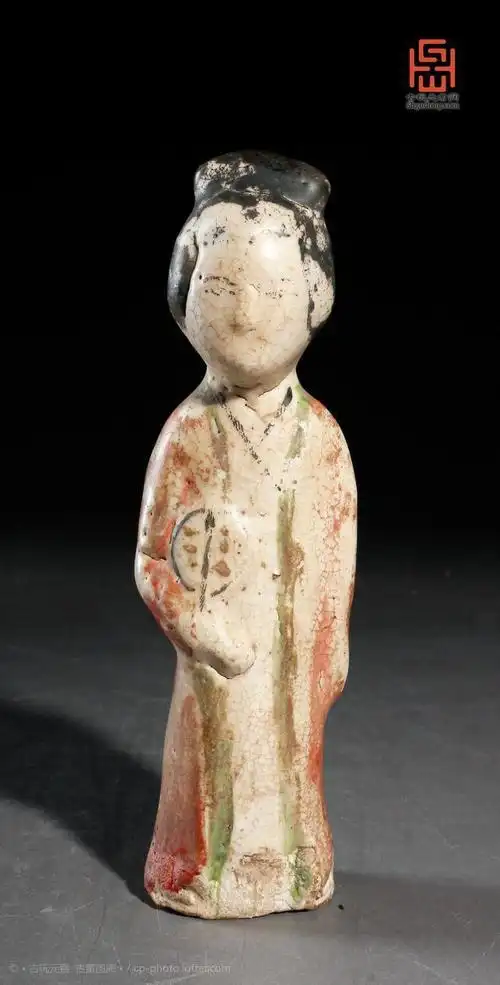 宋金红绿彩人物俑