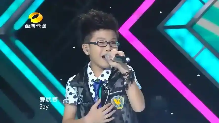 余家辉张钰琪一首我要飞新声代第二季第十期现场好听极了
