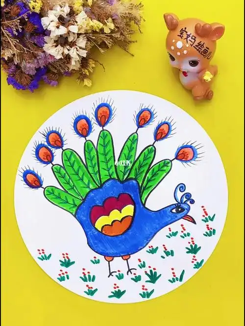 儿童画宝宝手掌创意孔雀
