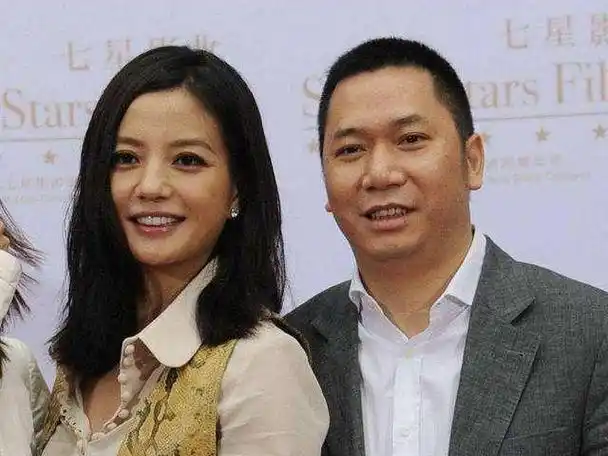 赵薇删除有关老公的所有照片及动态,疑似已离婚