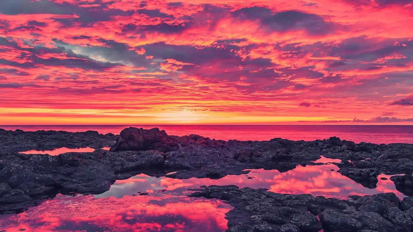 美轮美奂的海面夕阳高清桌面壁纸