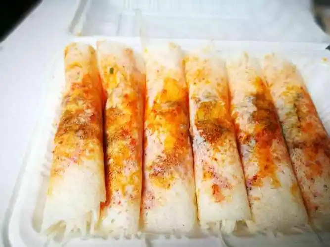 陈薄饼(射中店)-"我个人觉得是射洪最好吃的春卷,来这边玩必.