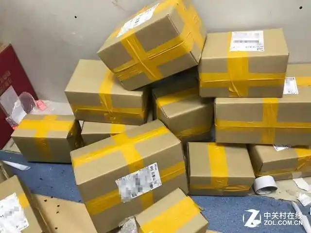 高铁首开快递车厢 双十一如何改变我们_游戏硬件硬件新闻-中关村在线