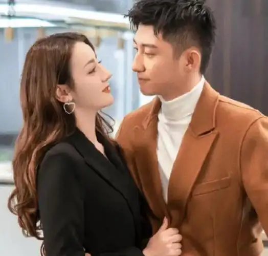 原创迪丽热巴回应和黄景瑜的恋情绯闻没有人陪伴在自己的身边