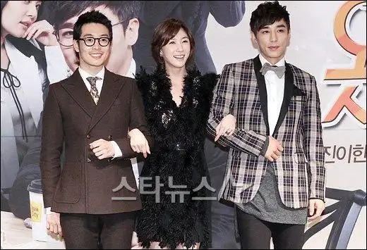 李秀景刘仁英吴源斌等活动1202mbn情景喜剧来得正好发布会