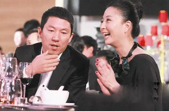 张柏芝老公现任是谁(港媒爆料张柏芝已悄悄领证)