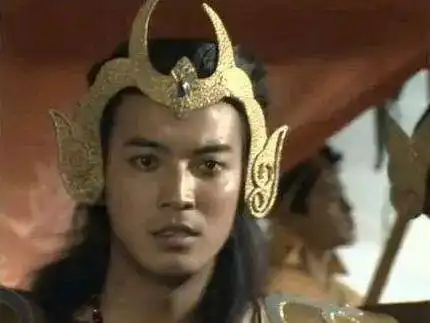 一脸正气,让很多人至今印象深刻在《封神榜》中,他饰演的金吒其中一位