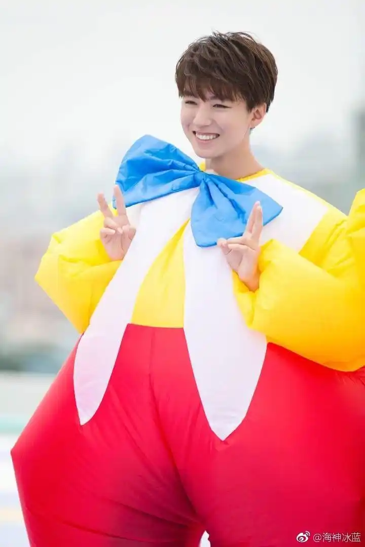 [tfboys][分享]180710 当反差萌配上王俊凯 绝世小可爱无人能及