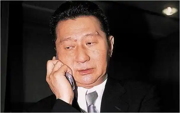 不可一世的孙道存败光父业破产入狱最终都患癌去世