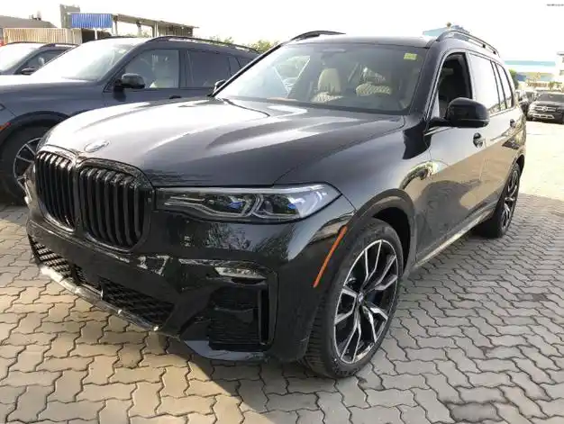 国六21款加版宝马x7外观现车配置怎么样售全国