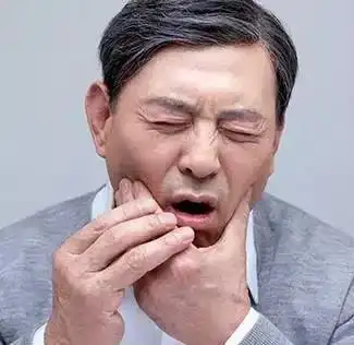 一,引起牙痛的原因龋齿龋齿就是大家经常说的蛀牙,产生蛀牙的原因至今