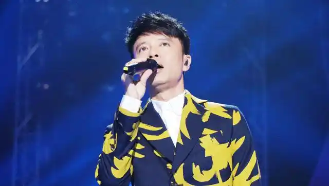 李克勤曾在《我是歌手》代替张国荣唱了一首歌,闭眼听太有感觉了