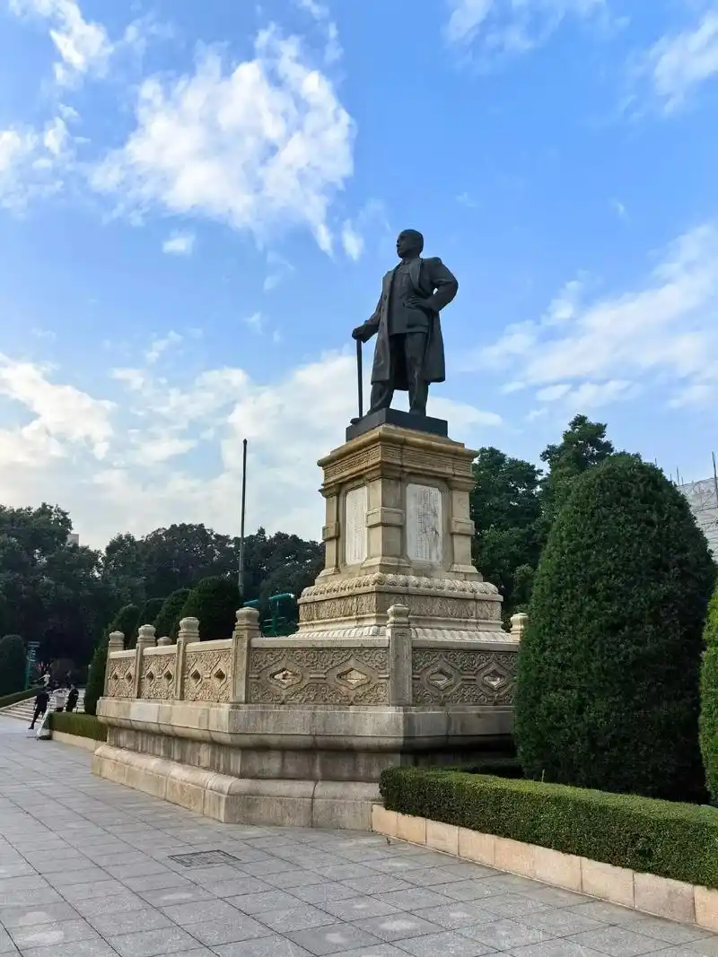 广州行走之五  参观中山纪念堂  纪念碑  堂仅开放一  二 - 抖音