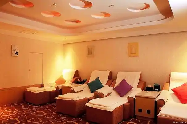 200平米足疗店装修预算