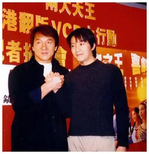 2024春节档电影盛宴:成龙与周星驰的巅峰对决,谁能问鼎票房之巅_观众