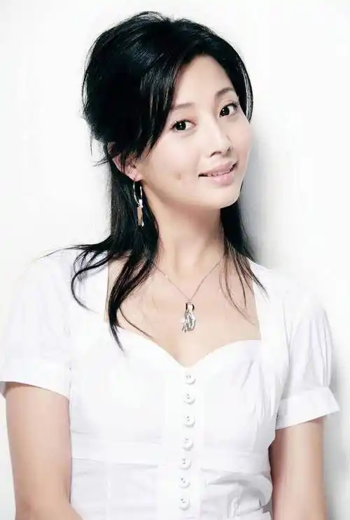 漂亮_表演_口音