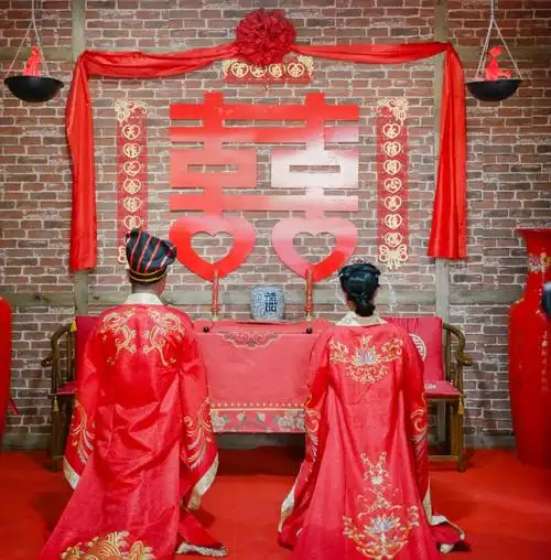 【深化移风易俗】城口县首届汉式集体婚礼上演"千年浪漫"