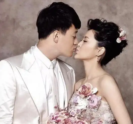 可分手后不到一周,佟大为就开始发了疯地思念关悦.