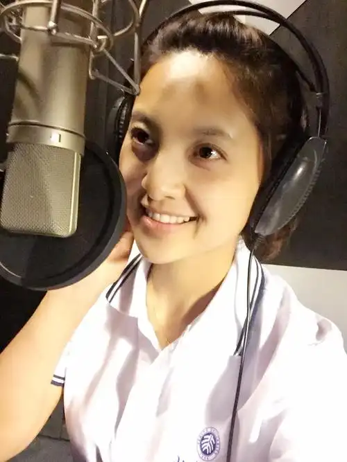 读诗时间今天跟陈怡姐姐读古诗泊船瓜洲