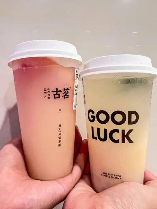 这两杯该不会是奶茶届清爽天花板吧