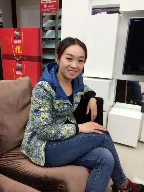 33岁离异女征婚照片(id:80419451)_湖北孝感征婚交友_珍爱网