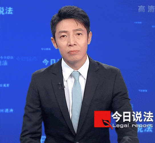 肖晓琳凭借自身的努力,考上了新闻系研究生,成功进入到了中央电视台.